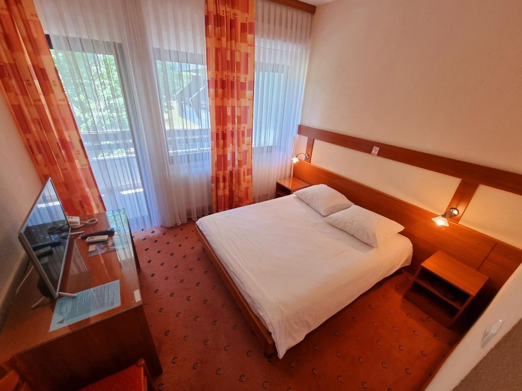 Hotel Ada Bihać Exterior foto